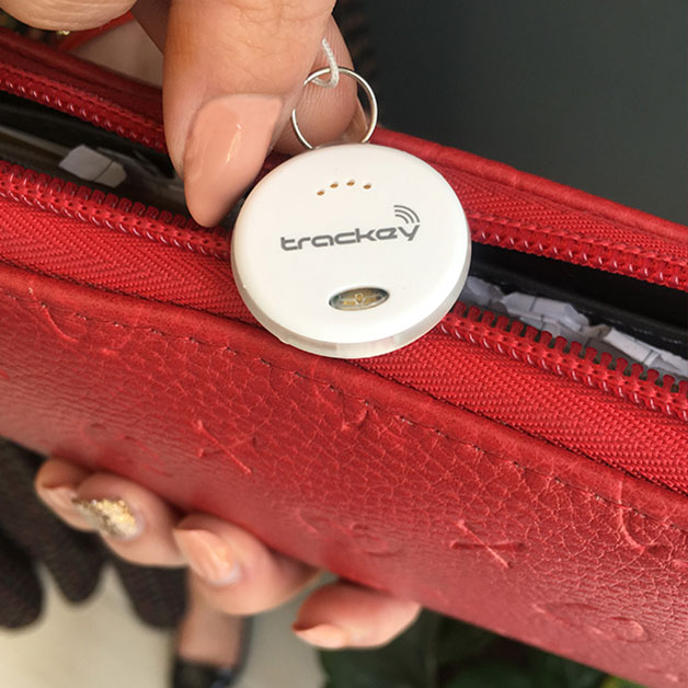 TRACKEY™ – VAŠE CHYTRÉ BLUETOOTH ZAŘÍZENÍ PRO SLEDOVÁNÍ VOZIDLA - Obrázek 4